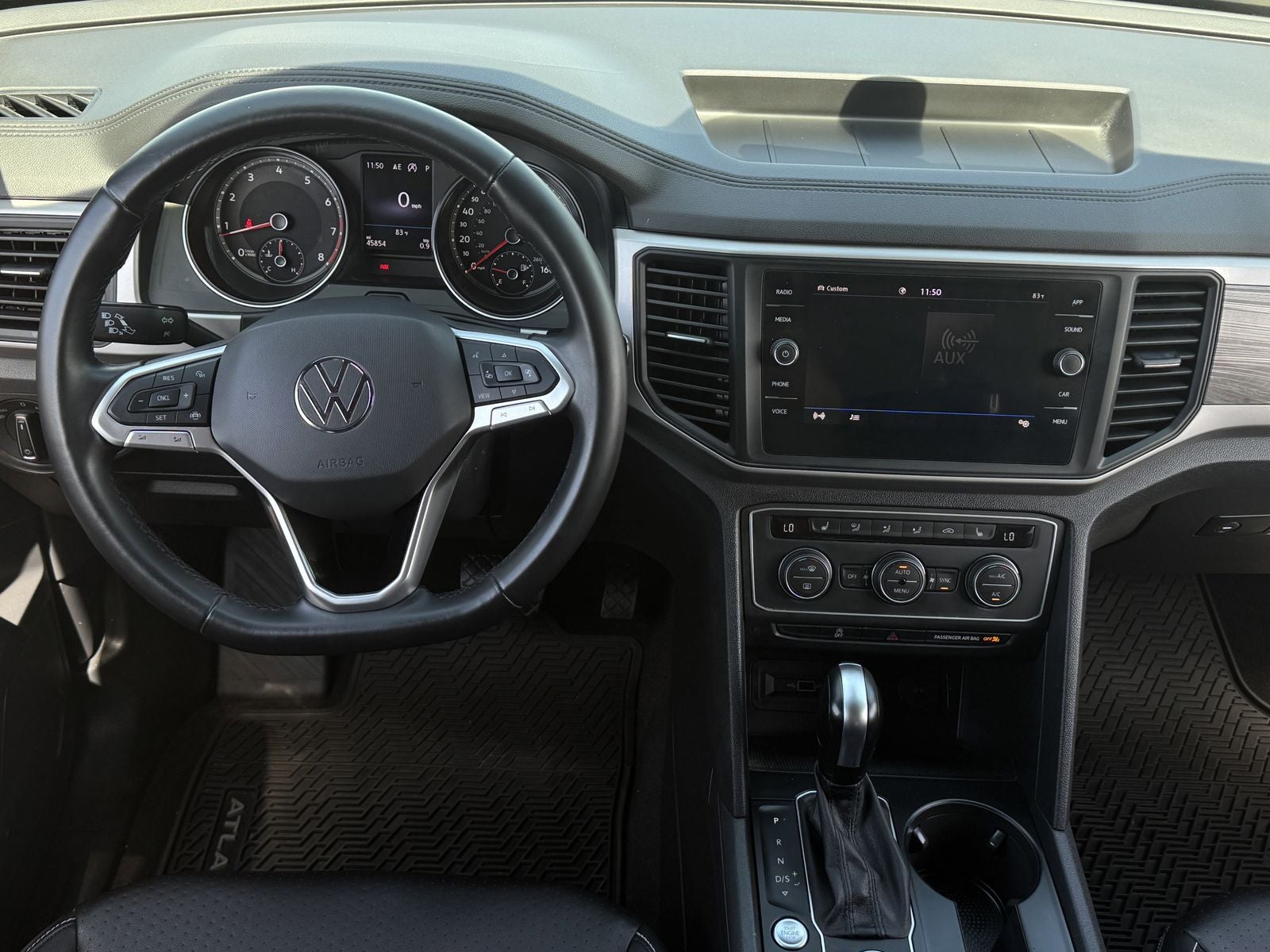 2020 Volkswagen Atlas Cross Sport 2.0T SE 4Motion