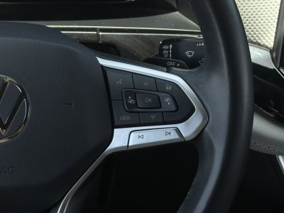 2024 Volkswagen Atlas Cross Sport 2.0T SEL Premium R-Line