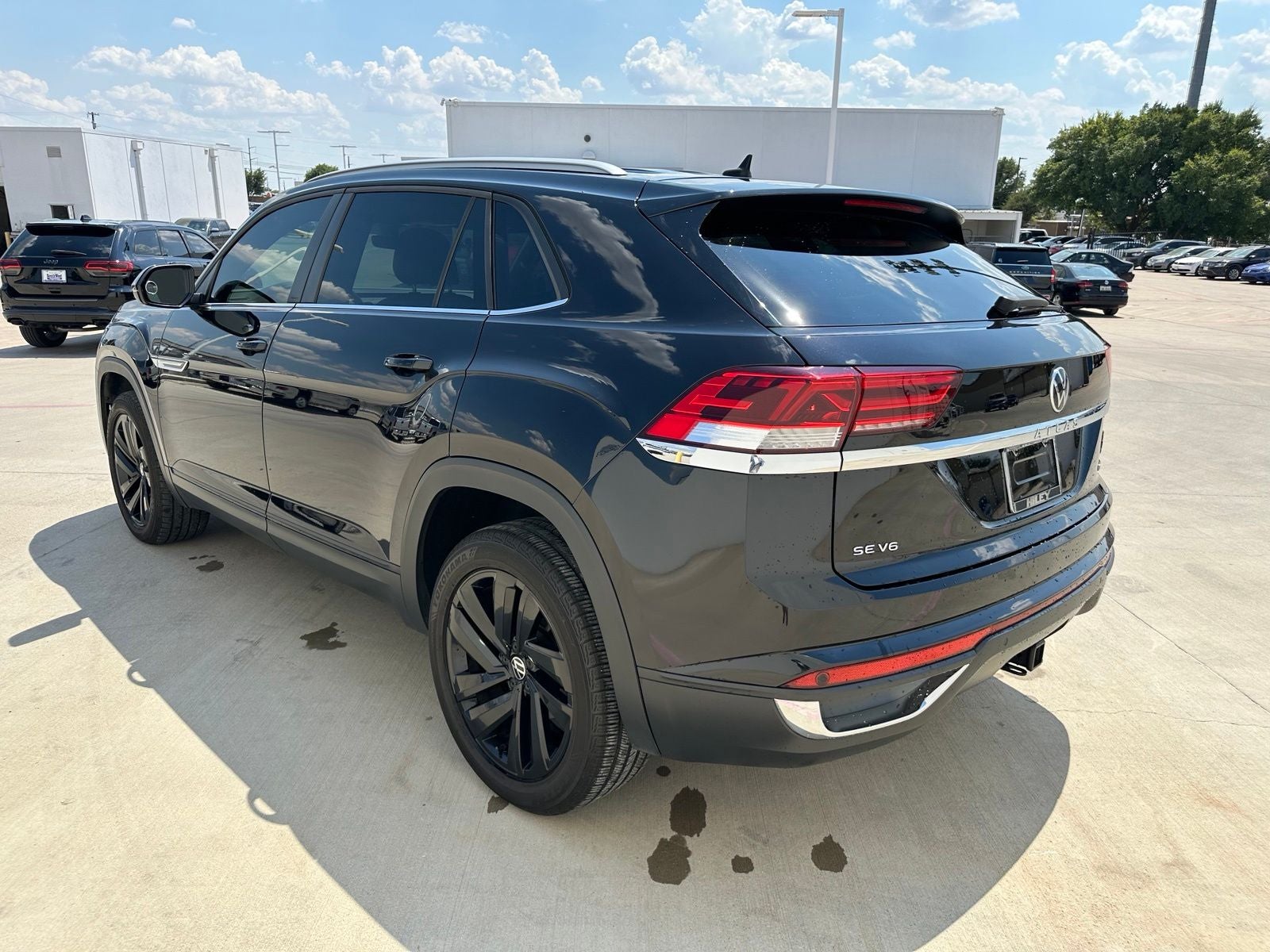 2022 Volkswagen Atlas Cross Sport 3.6L V6 SE w/Technology