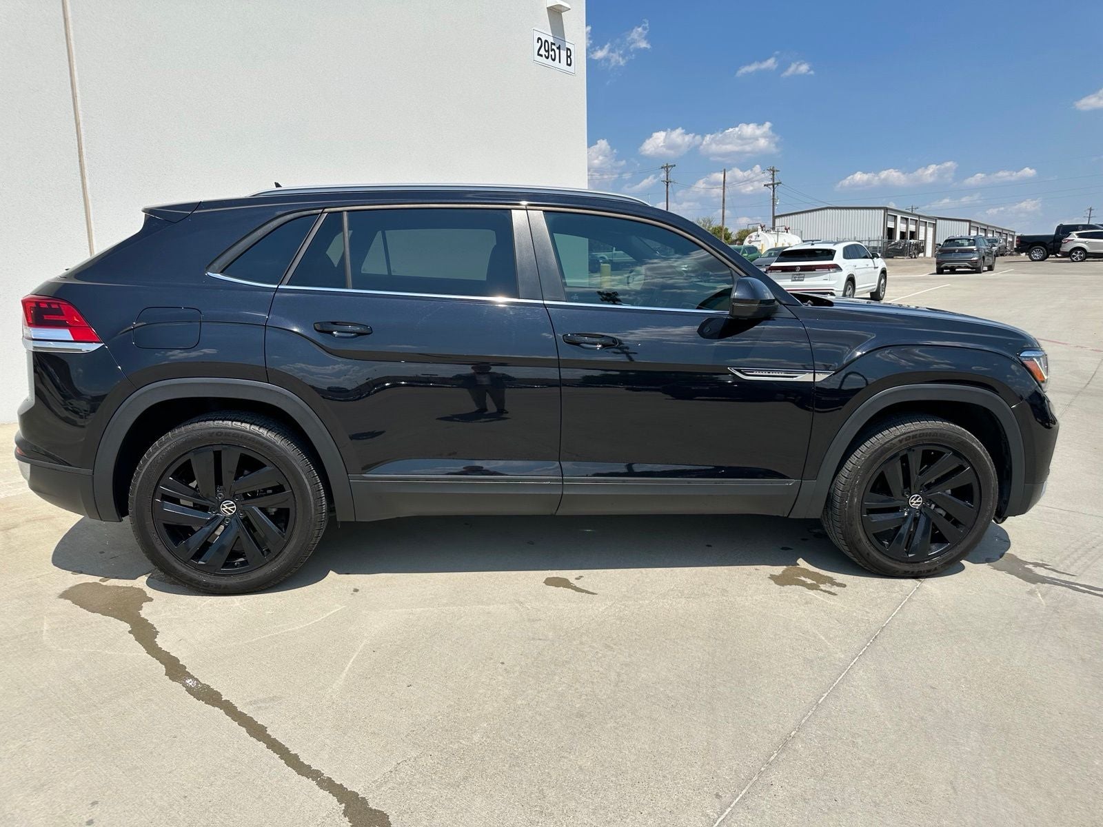 2022 Volkswagen Atlas Cross Sport 3.6L V6 SE w/Technology