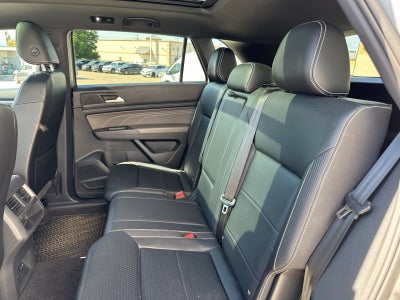 2023 Volkswagen Atlas Cross Sport 2.0T SE w/Technology