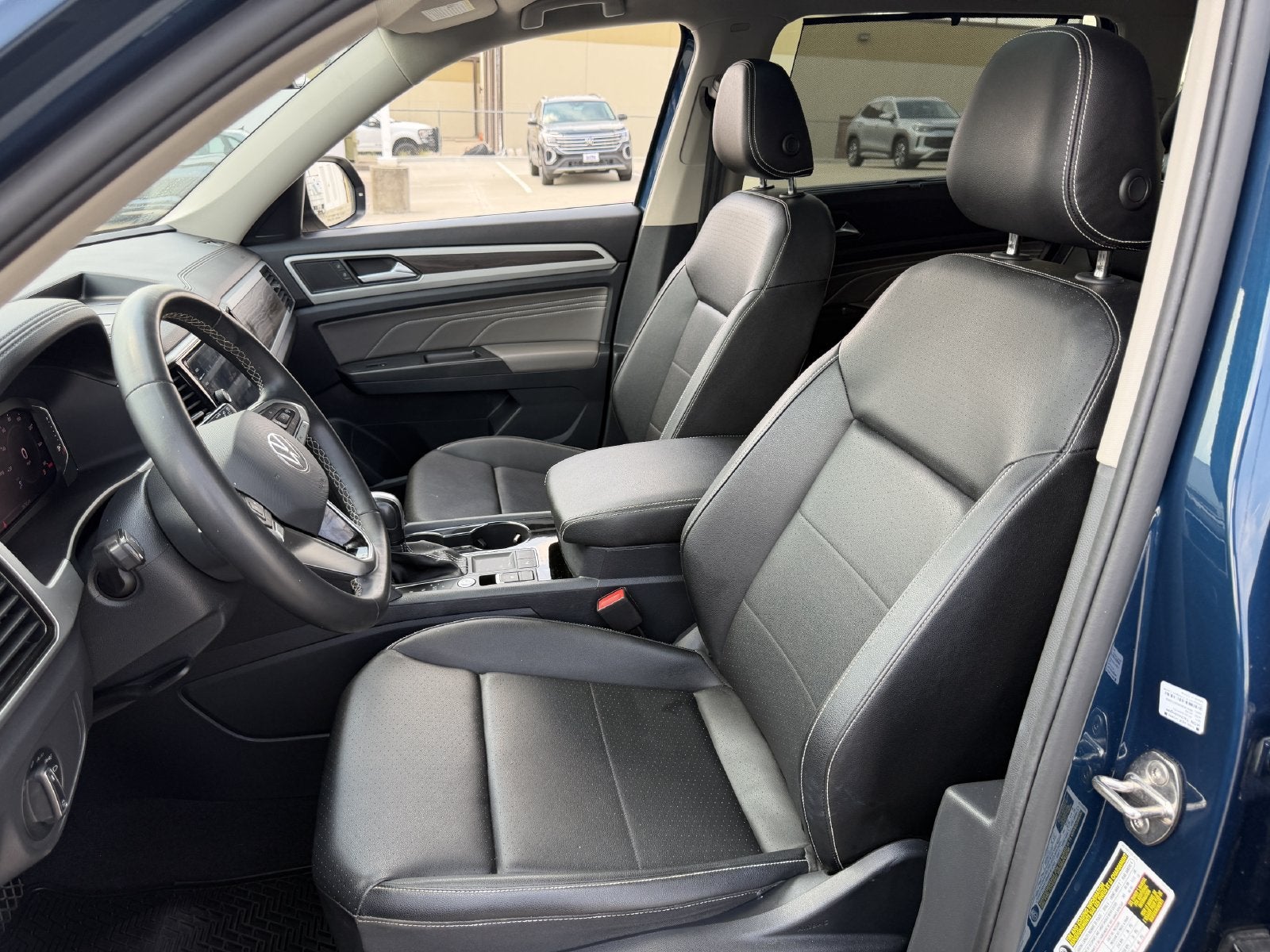 2023 Volkswagen Atlas 3.6L V6 SE w/Technology