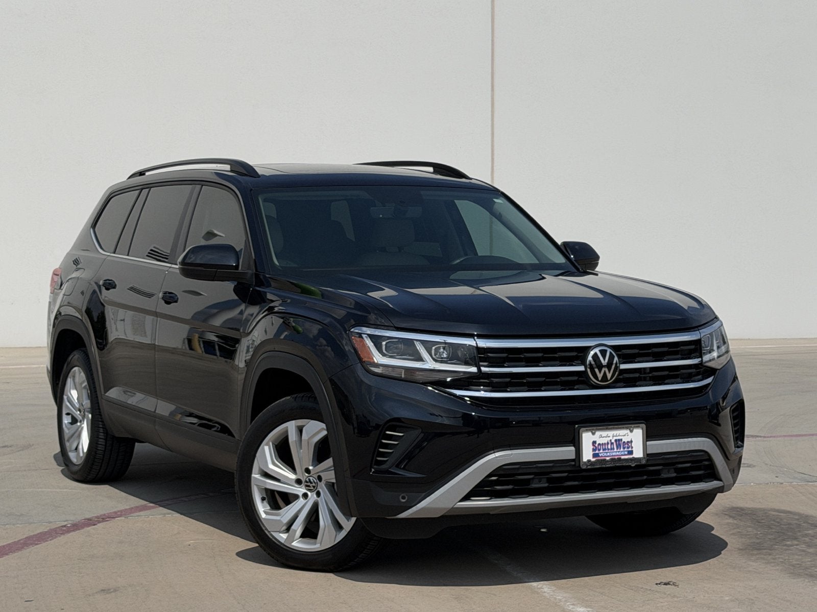 2023 Volkswagen Atlas 3.6L V6 SE w/Technology