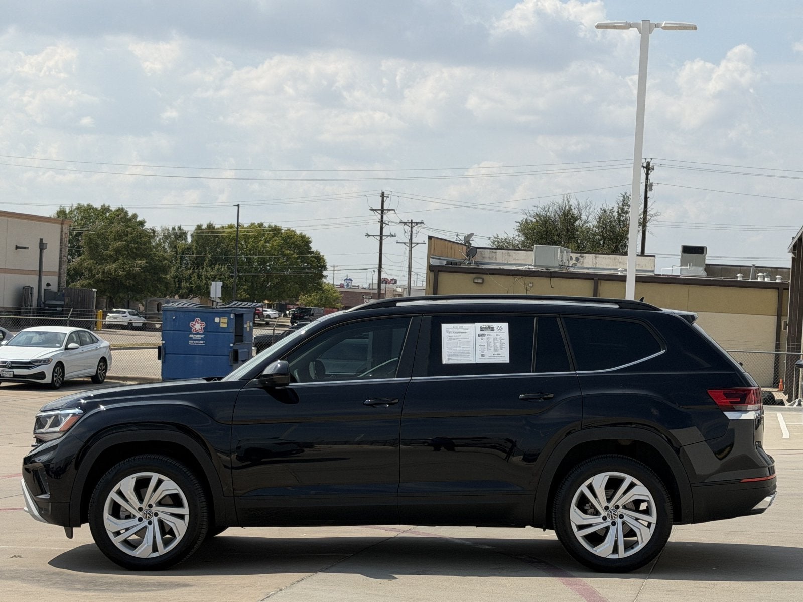 2023 Volkswagen Atlas 3.6L V6 SE w/Technology