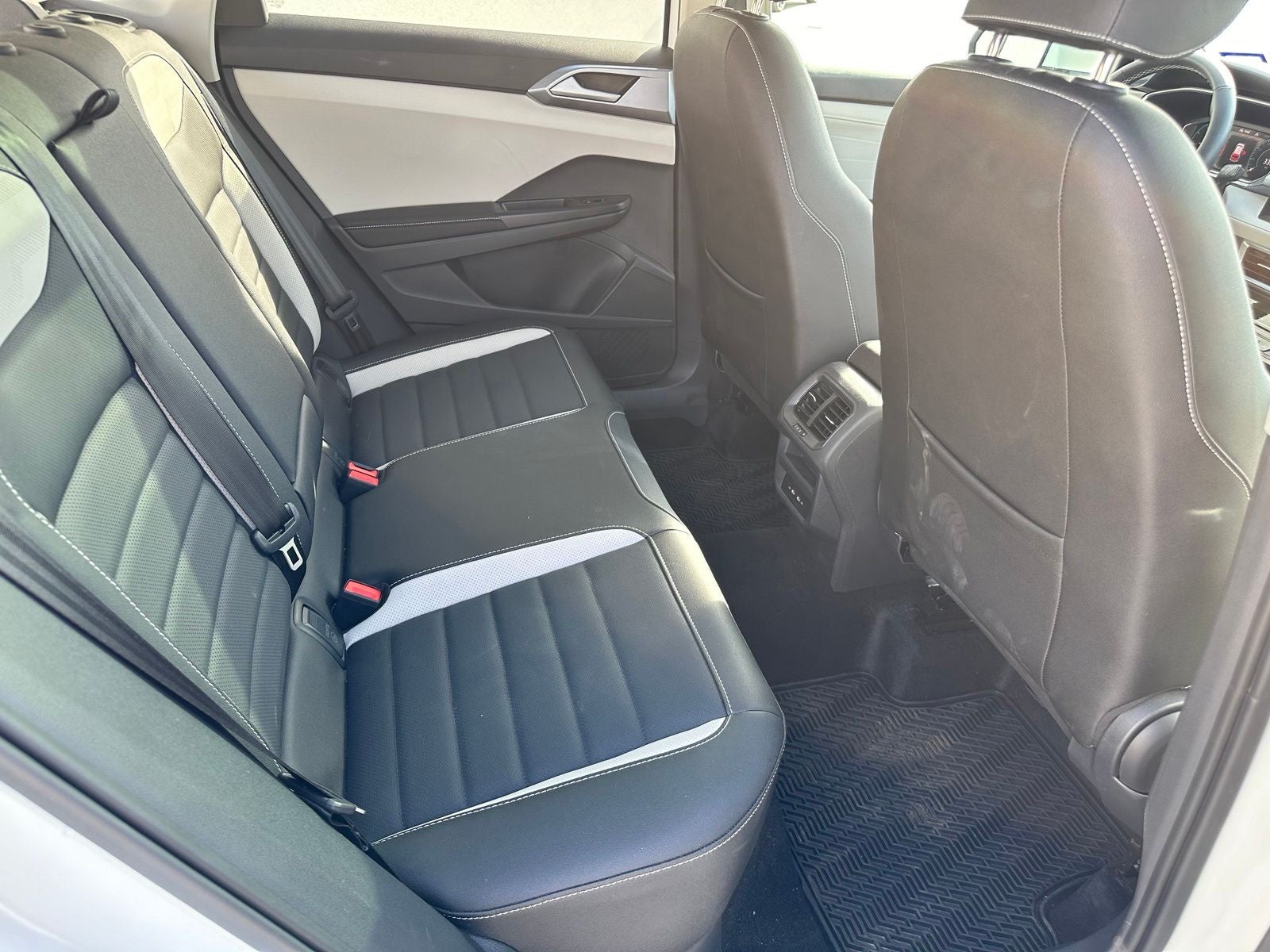 2026 Volkswagen Taos 1.5T SEL