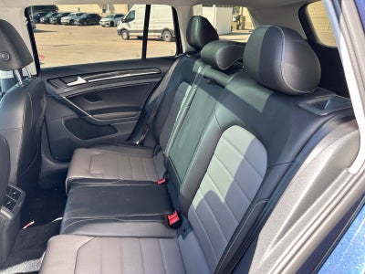 2017 Volkswagen Golf SportWagen SEL