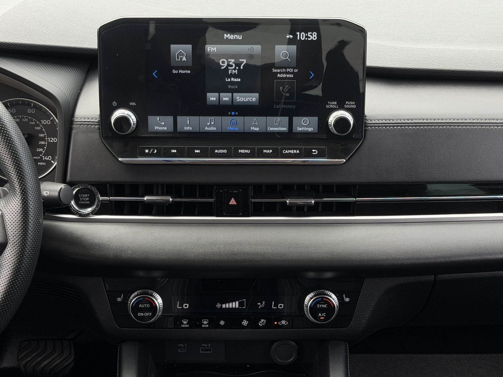 2023 Mitsubishi Outlander Base