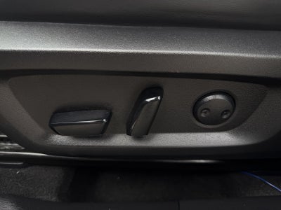 2023 Mitsubishi Outlander Base