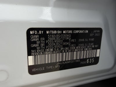 2023 Mitsubishi Outlander Base
