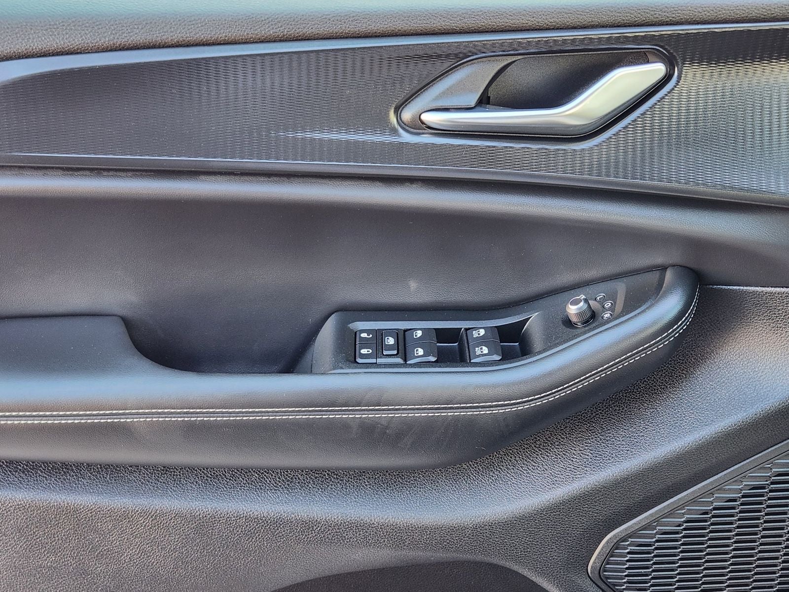 2025 Jeep Grand Cherokee Laredo 4x2