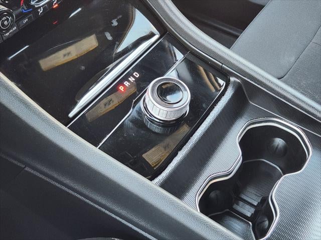 2025 Jeep Grand Cherokee Laredo 4x2