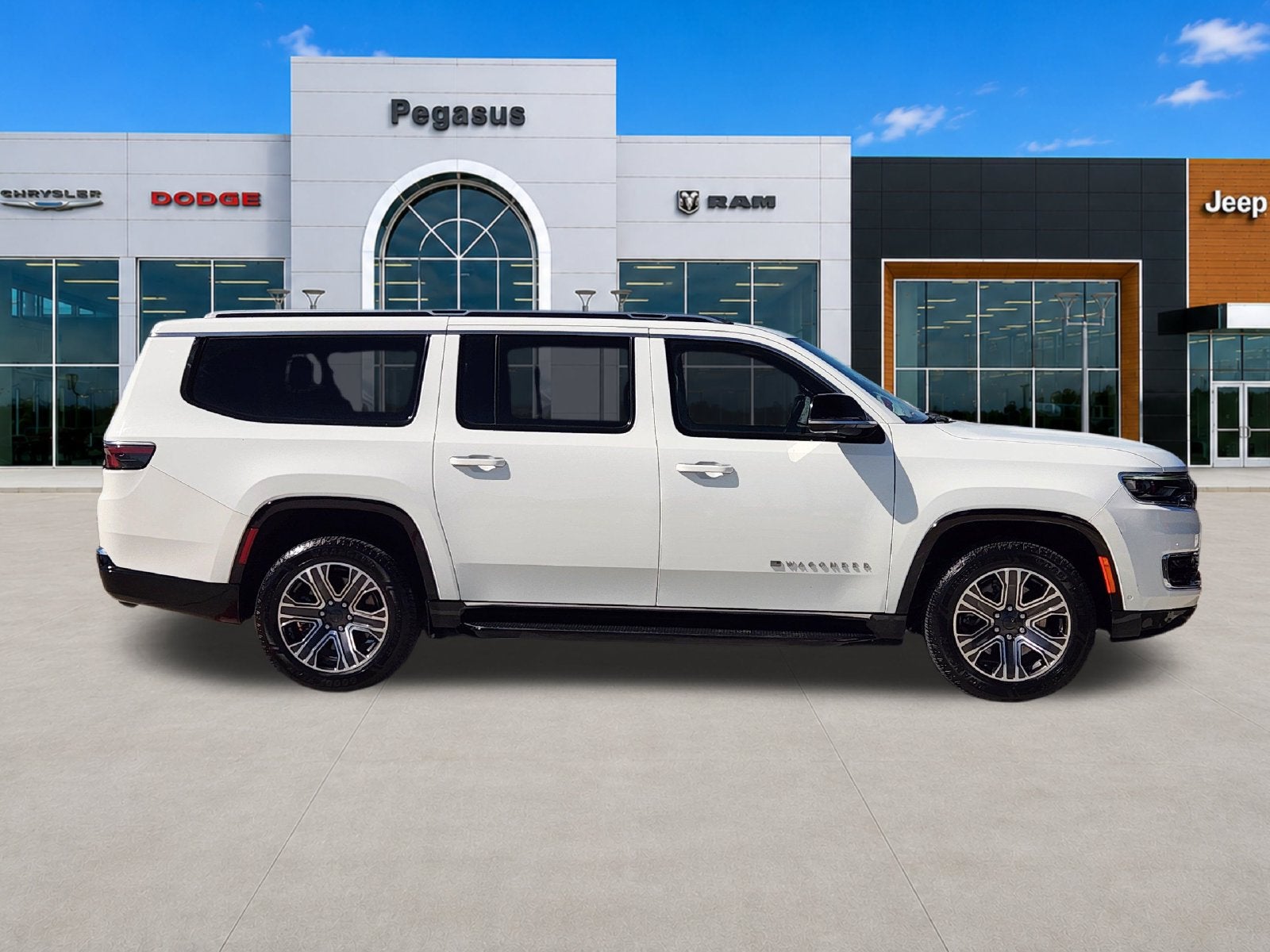 2024 Jeep Wagoneer L Series II 4x2
