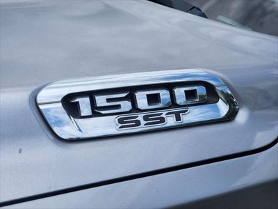 2025 RAM Ram 1500 Laramie Crew Cab 4x4 5'7' Box