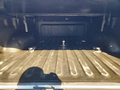 2017 RAM Ram 3500 Tradesman Crew Cab 4x4 8' Box