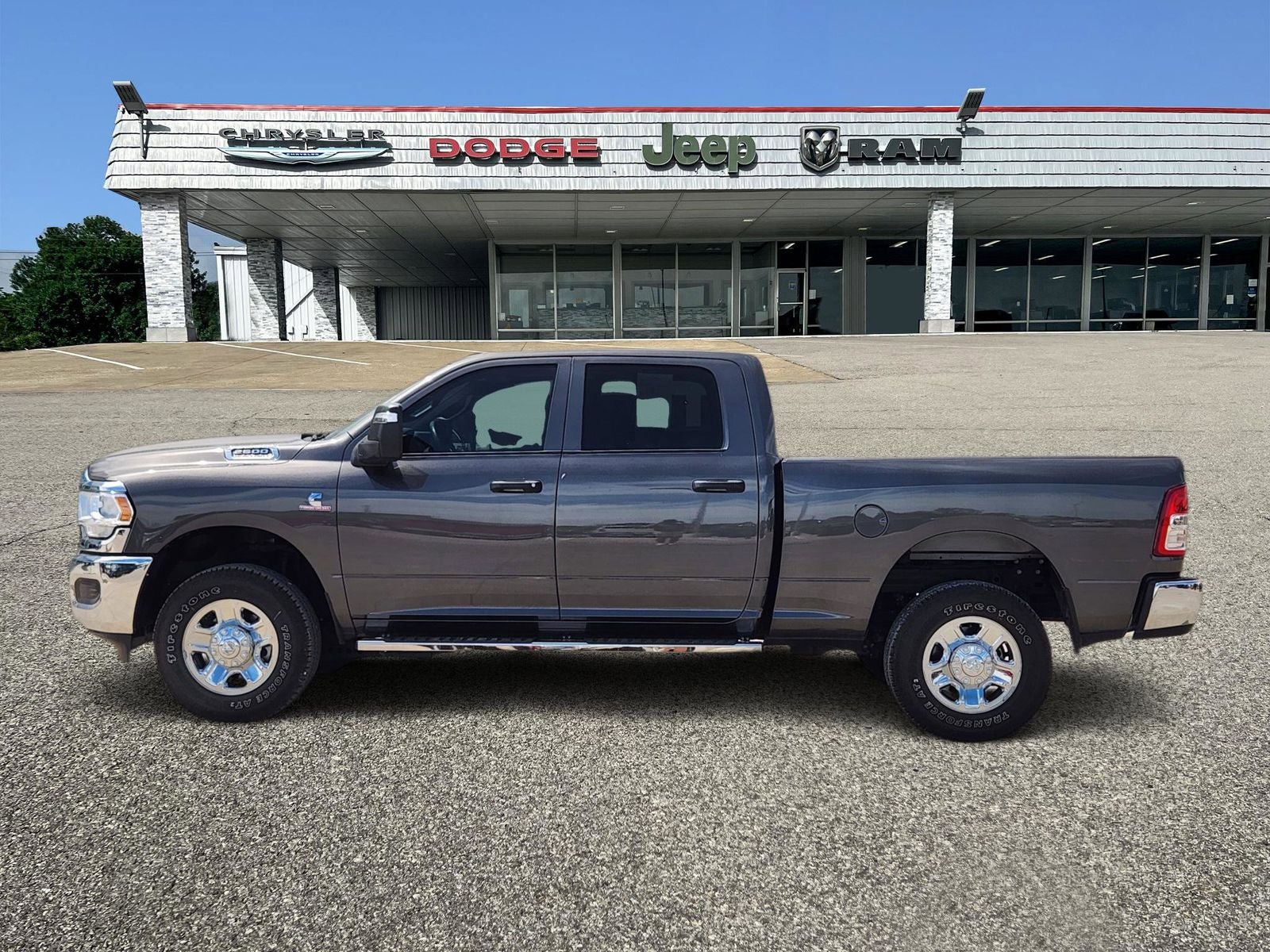 2024 RAM Ram 2500 Tradesman Crew Cab 4x4 6'4' Box