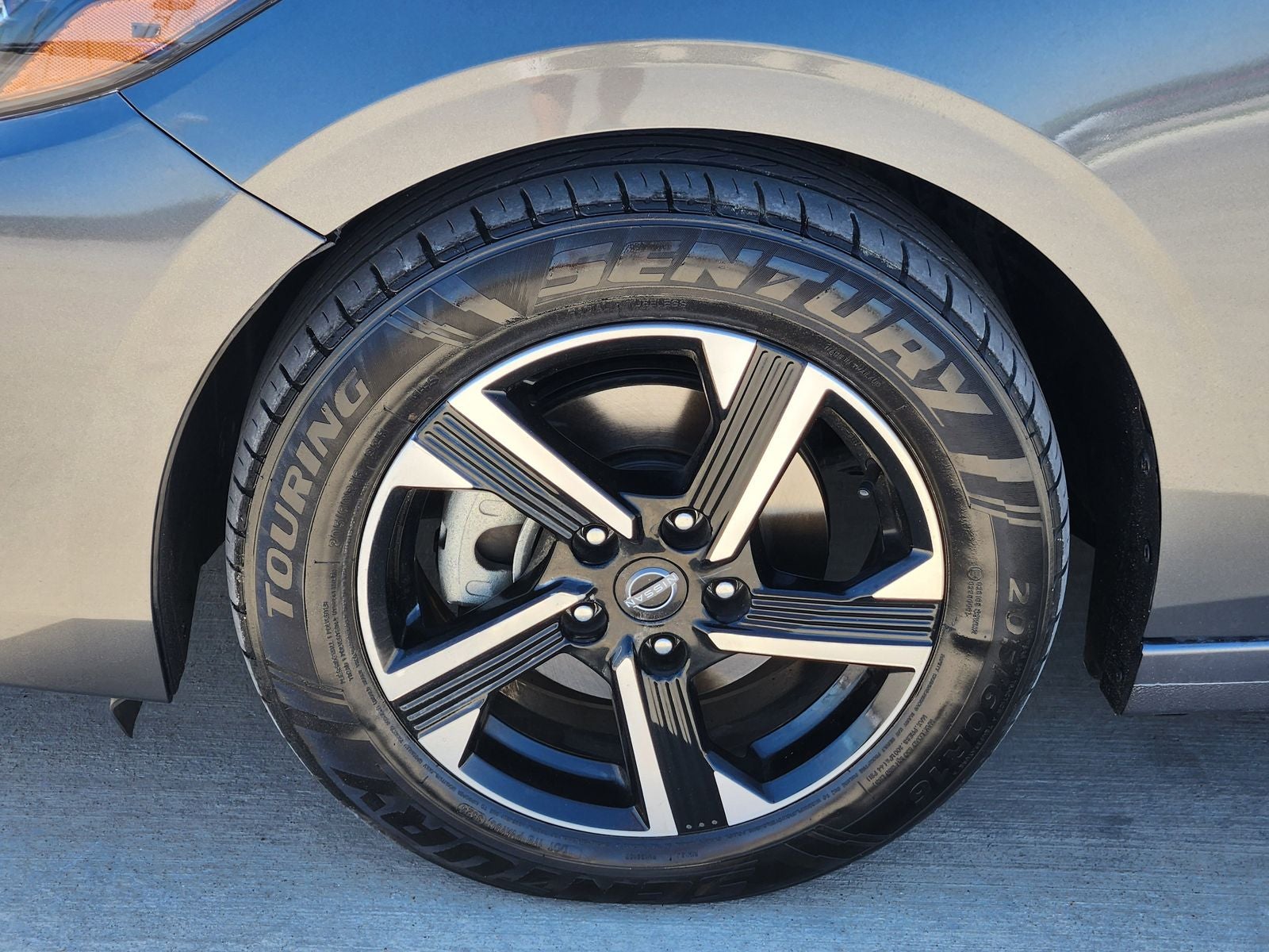 2024 Nissan Sentra SV Xtronic CVT