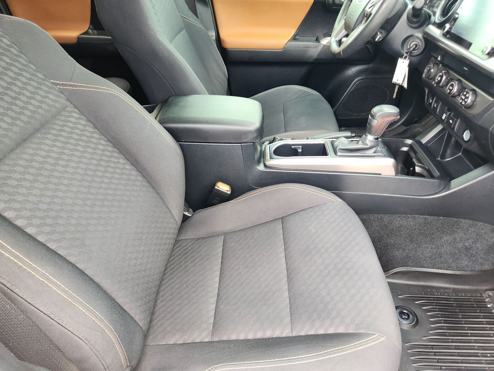 2020 Toyota Tacoma SR5 V6