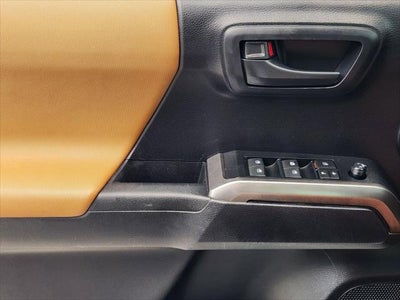 2020 Toyota Tacoma SR5 V6