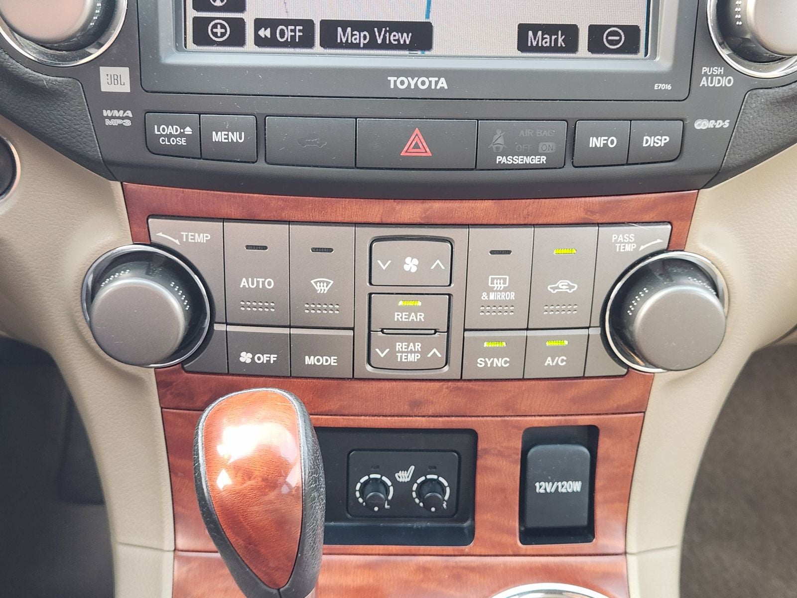 2010 Toyota Highlander Limited V6