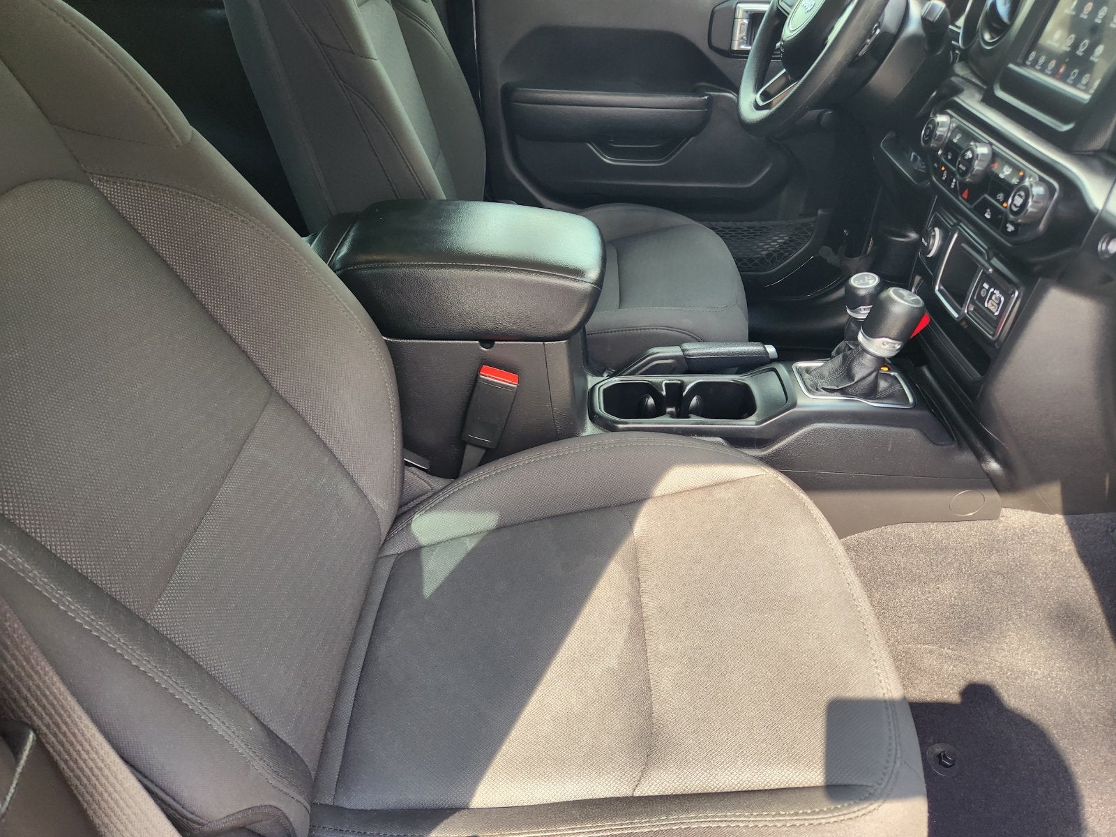 2022 Jeep Wrangler Sport