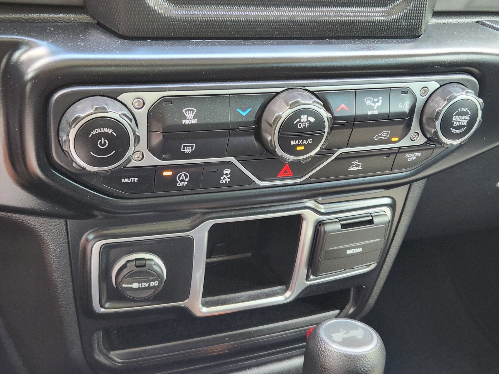 2022 Jeep Wrangler Sport