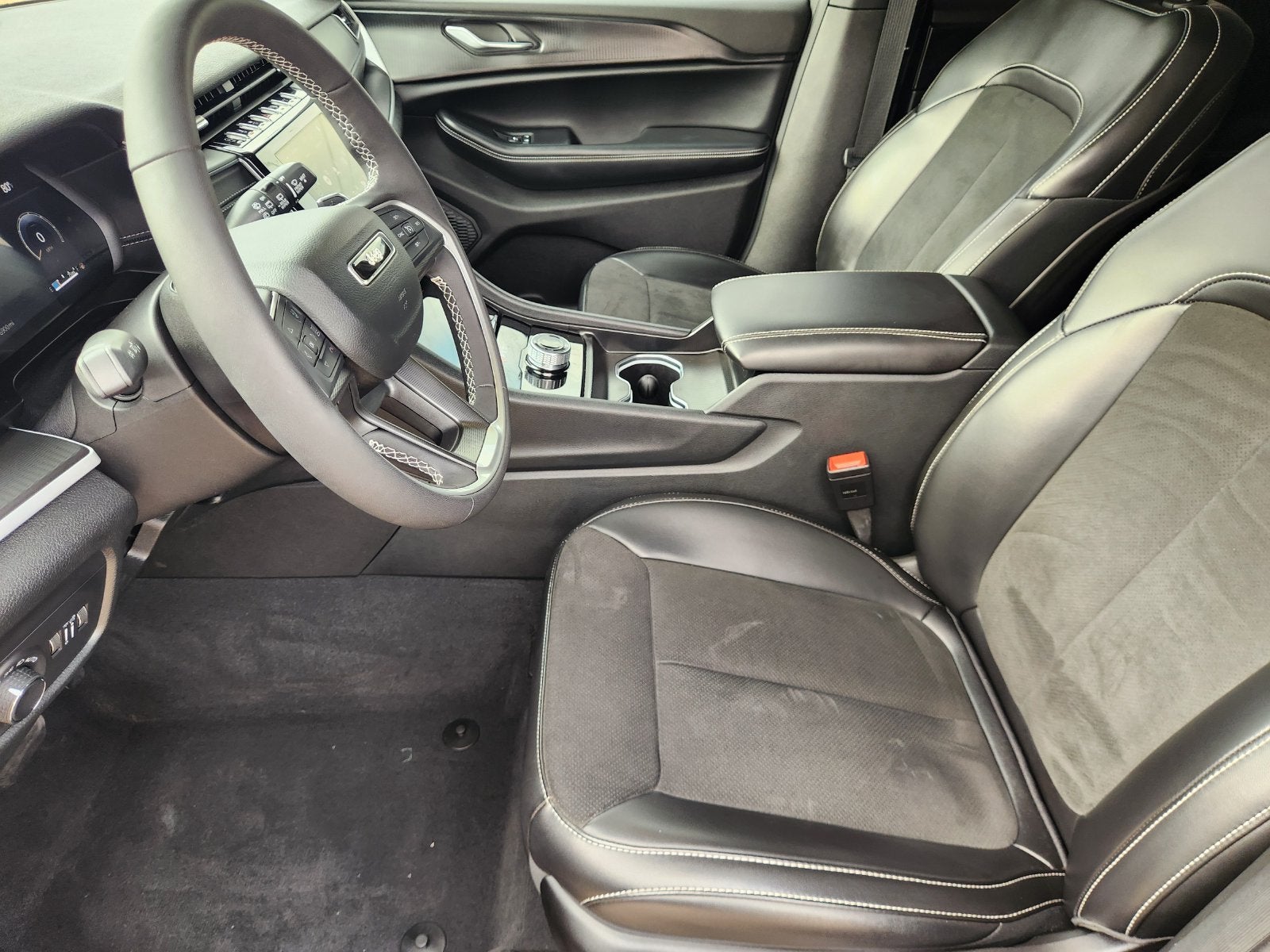2025 Jeep Grand Cherokee L Altitude X 4x2