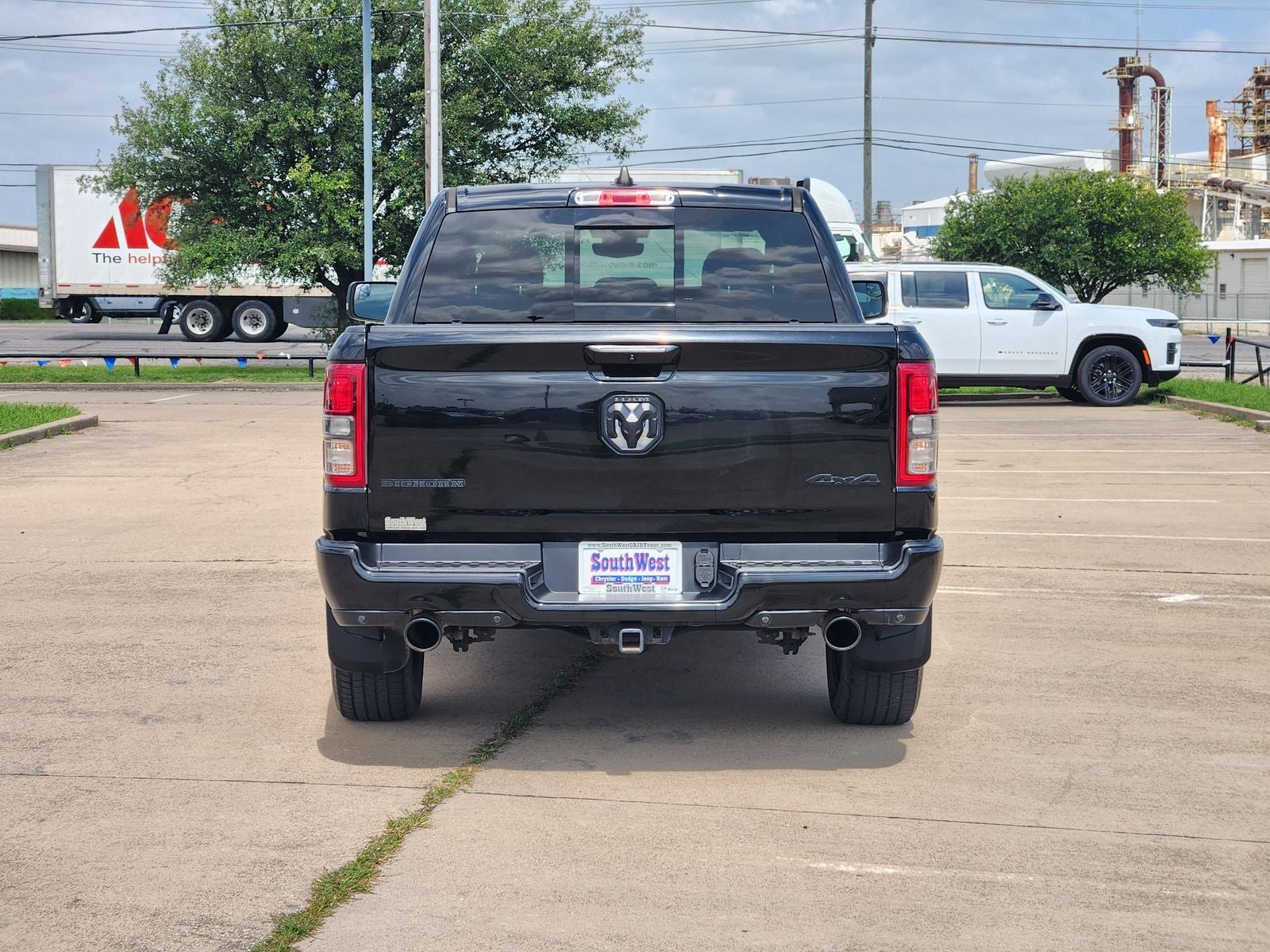 2020 RAM Ram 1500 Big Horn Crew Cab 4x4 5'7' Box