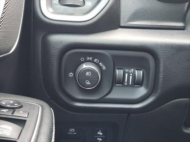 2022 RAM Ram 1500 Laramie Crew Cab 4x4 5'7' Box