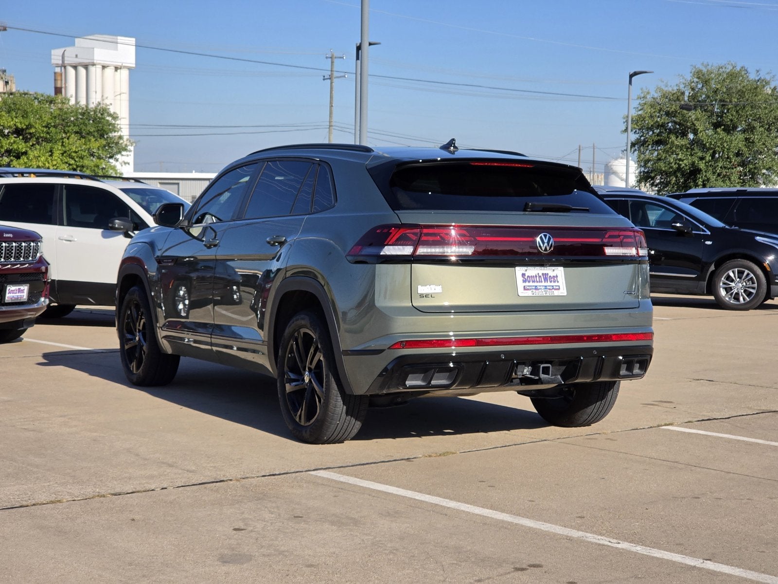 2026 Volkswagen Atlas Cross Sport SEL R-Line Black