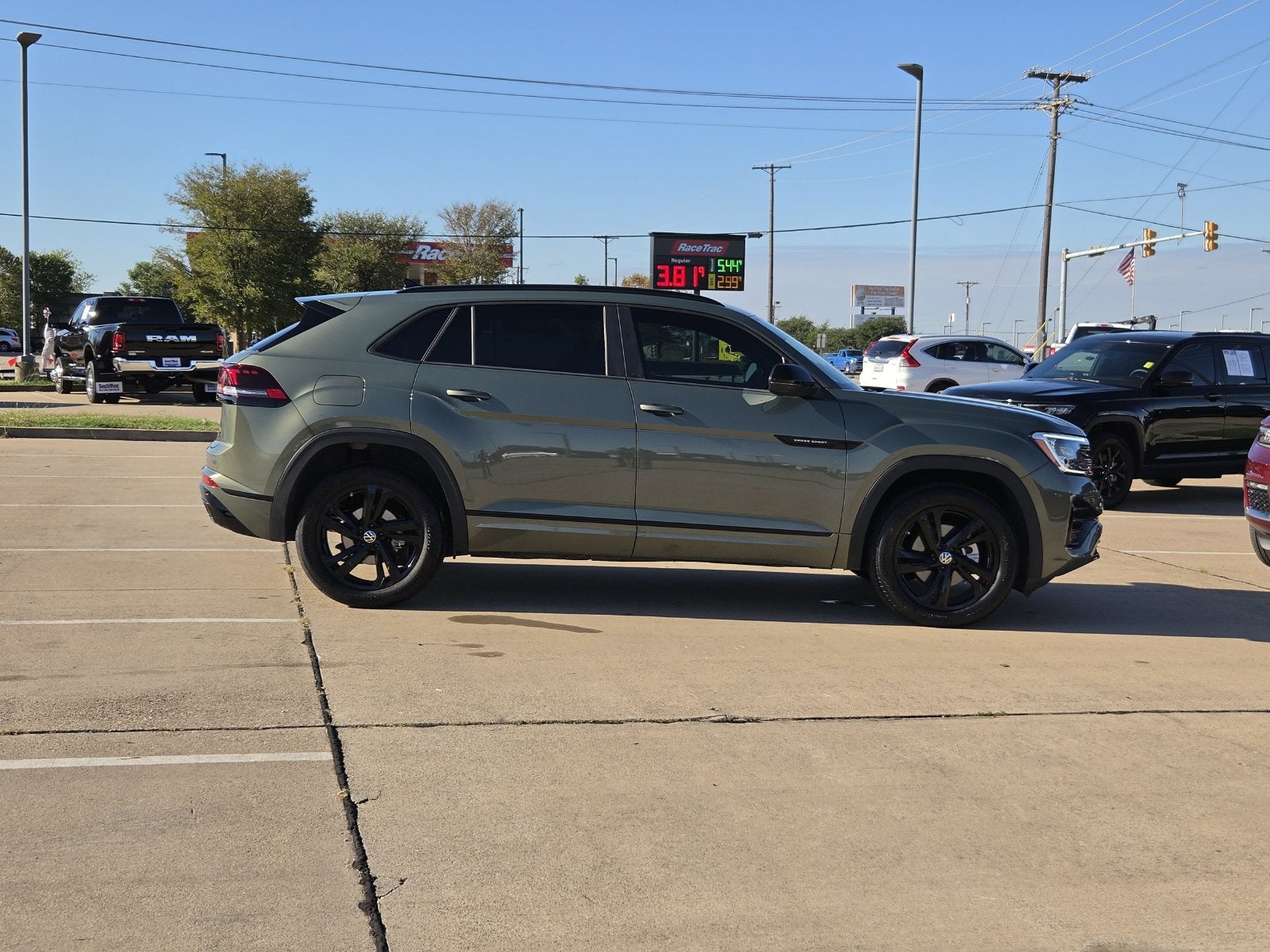 2026 Volkswagen Atlas Cross Sport SEL R-Line Black