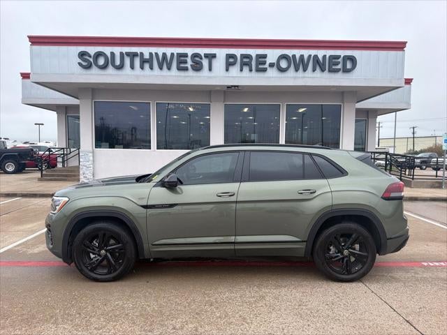 2026 Volkswagen Atlas Cross Sport SEL R-Line Black