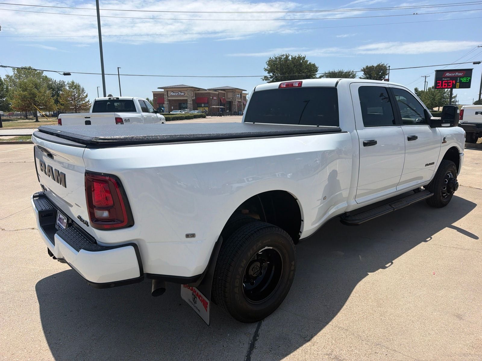 2026 RAM Ram 3500 Lone Star Crew Cab 4x4 8' Box