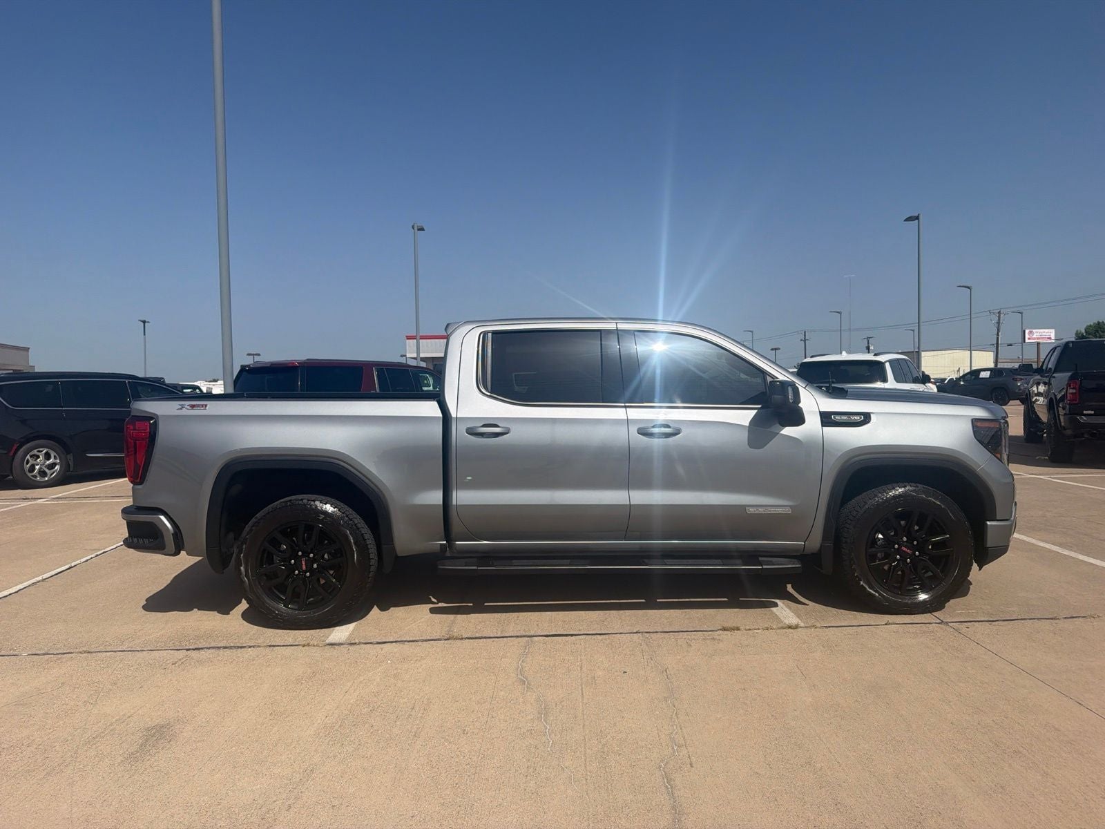 2025 GMC Sierra 1500 4WD Crew Cab Short Box Elevation with 3SB