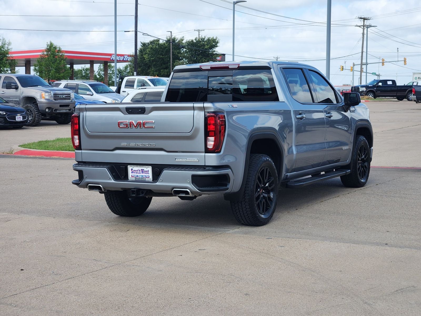 2025 GMC Sierra 1500 4WD Crew Cab Short Box Elevation with 3SB