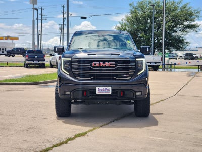 2023 GMC Sierra 1500 4WD Crew Cab Short Box AT4
