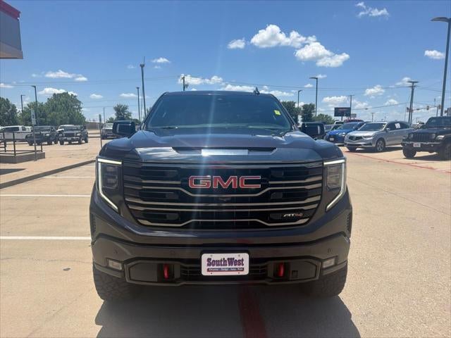 2023 GMC Sierra 1500 4WD Crew Cab Short Box AT4