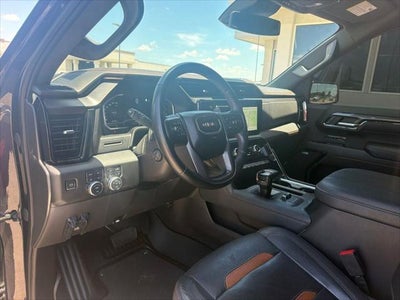 2023 GMC Sierra 1500 4WD Crew Cab Short Box AT4