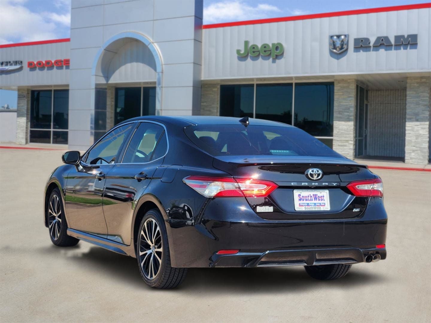 2019 Toyota Camry SE