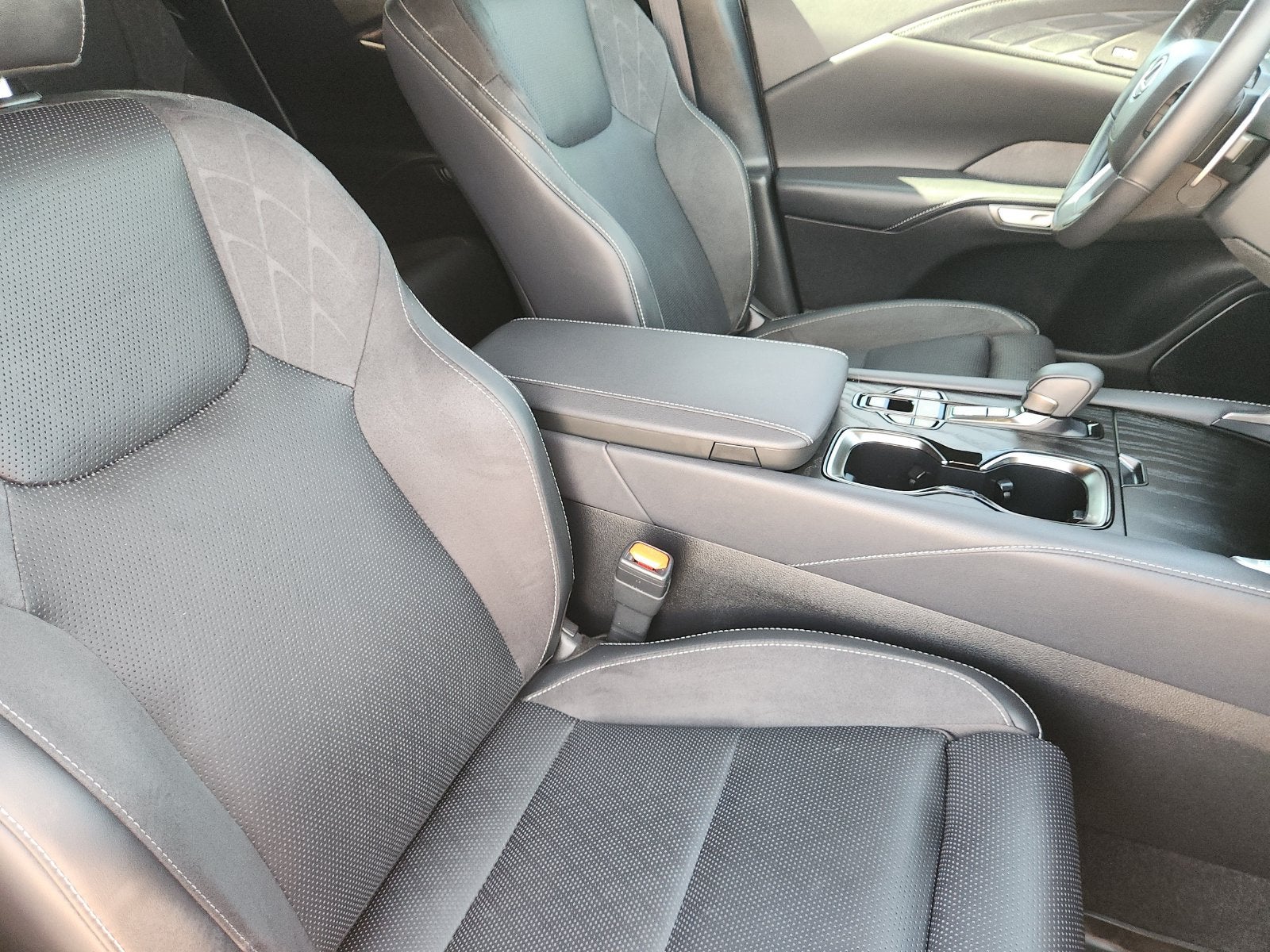 2025 Lexus RX 450h+ Luxury
