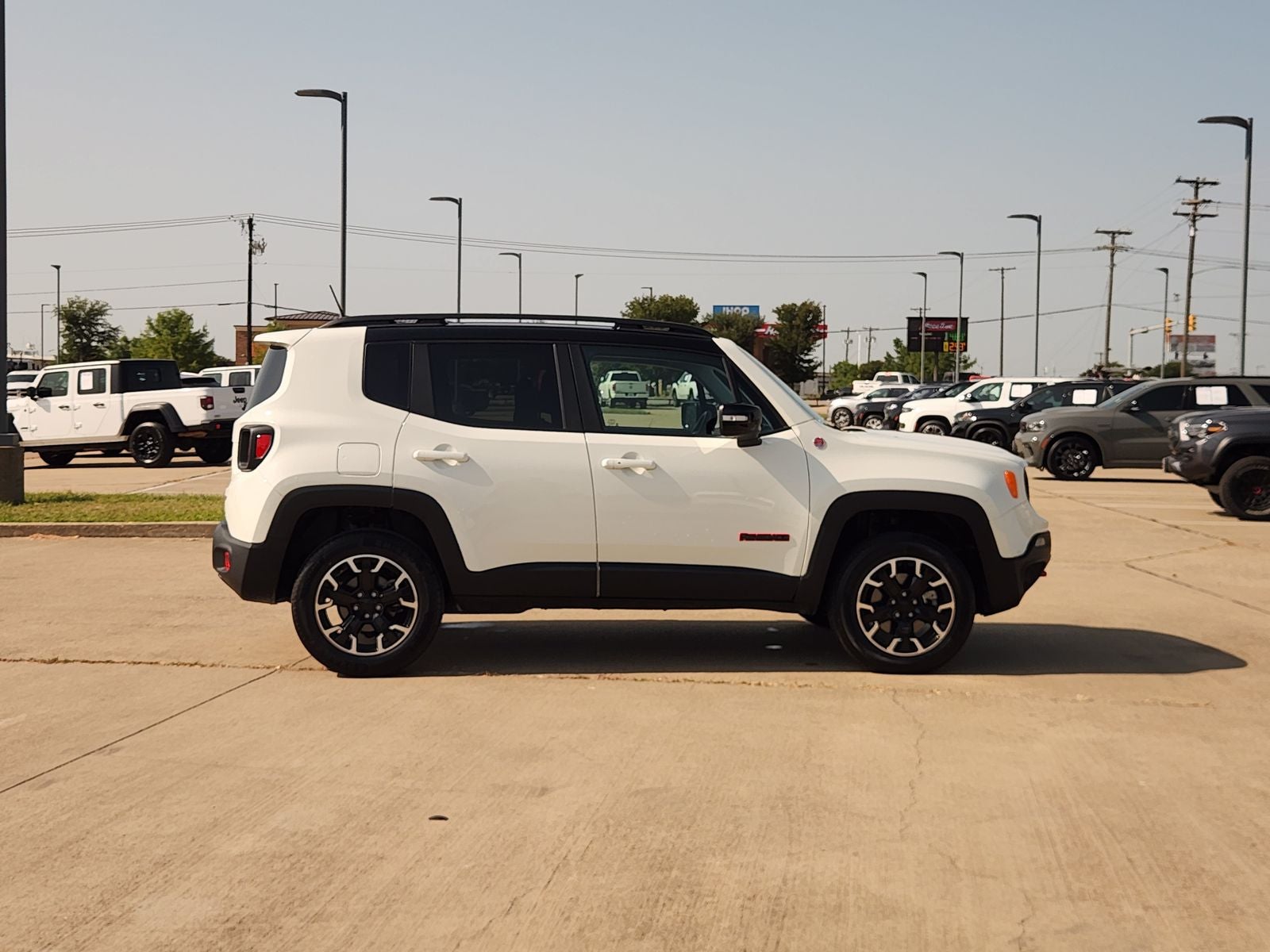 2023 Jeep Renegade Trailhawk 4x4