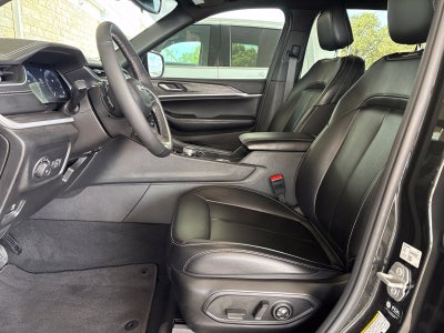 2024 Jeep Grand Cherokee L Limited 4x2