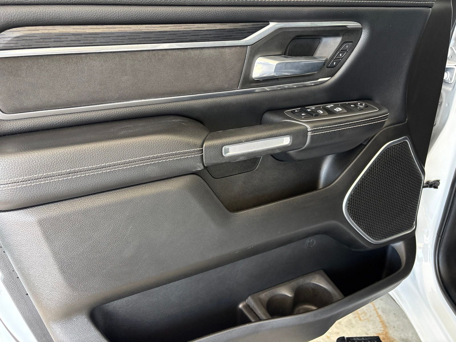 2024 RAM Ram 1500 Laramie Crew Cab 4x4 5'7' Box