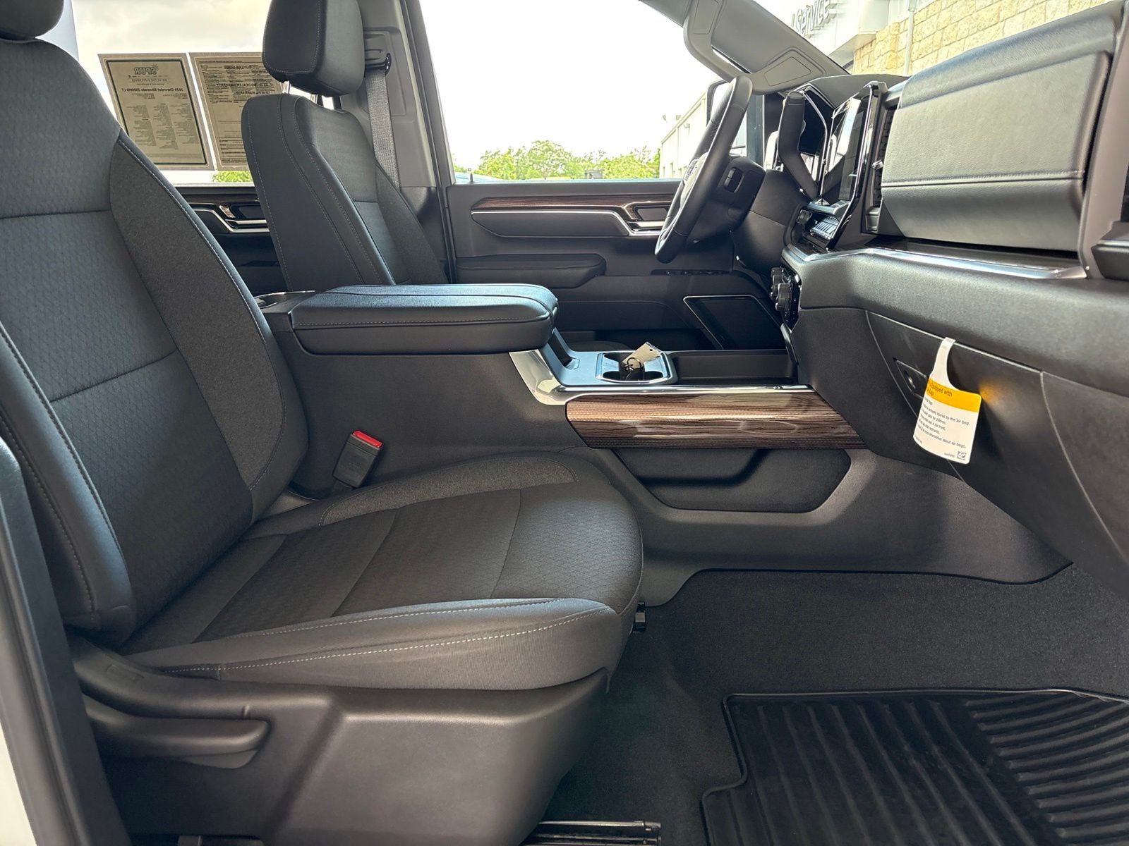 2025 Chevrolet Silverado 2500HD 4WD Crew Cab Long Bed LT
