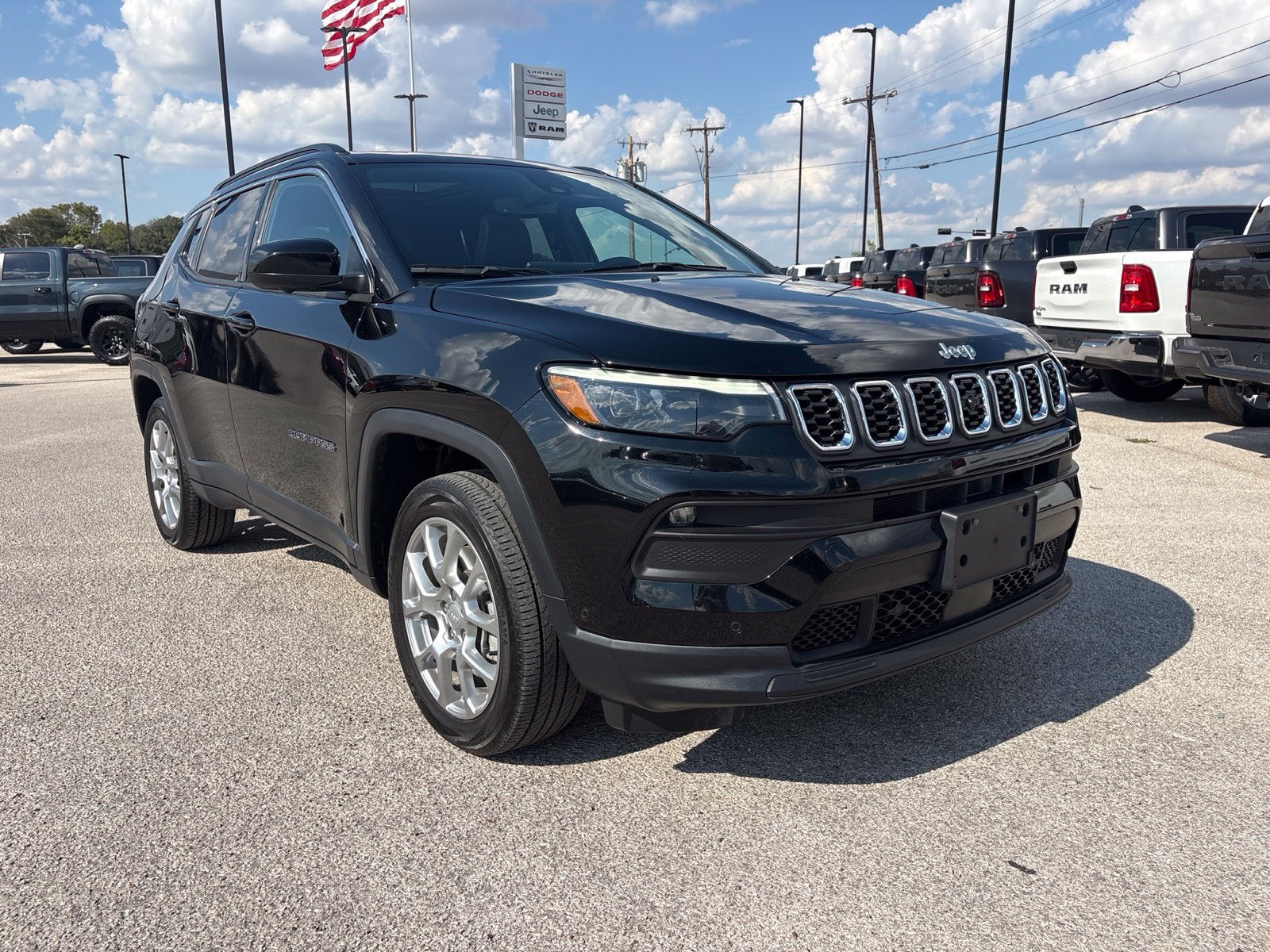 2024 Jeep Compass Latitude Lux FWD