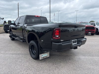 2025 RAM Ram 3500 Tradesman Crew Cab 4x4 8' Box