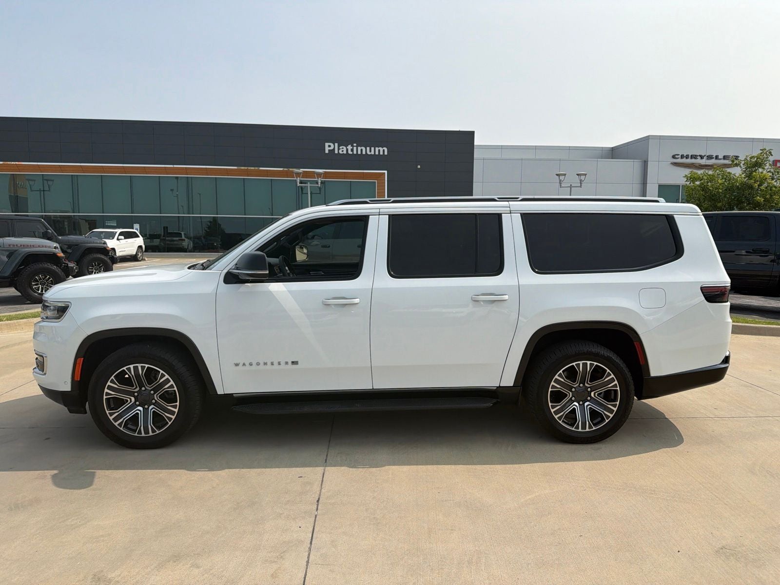 2024 Jeep Wagoneer L Series II 4x2