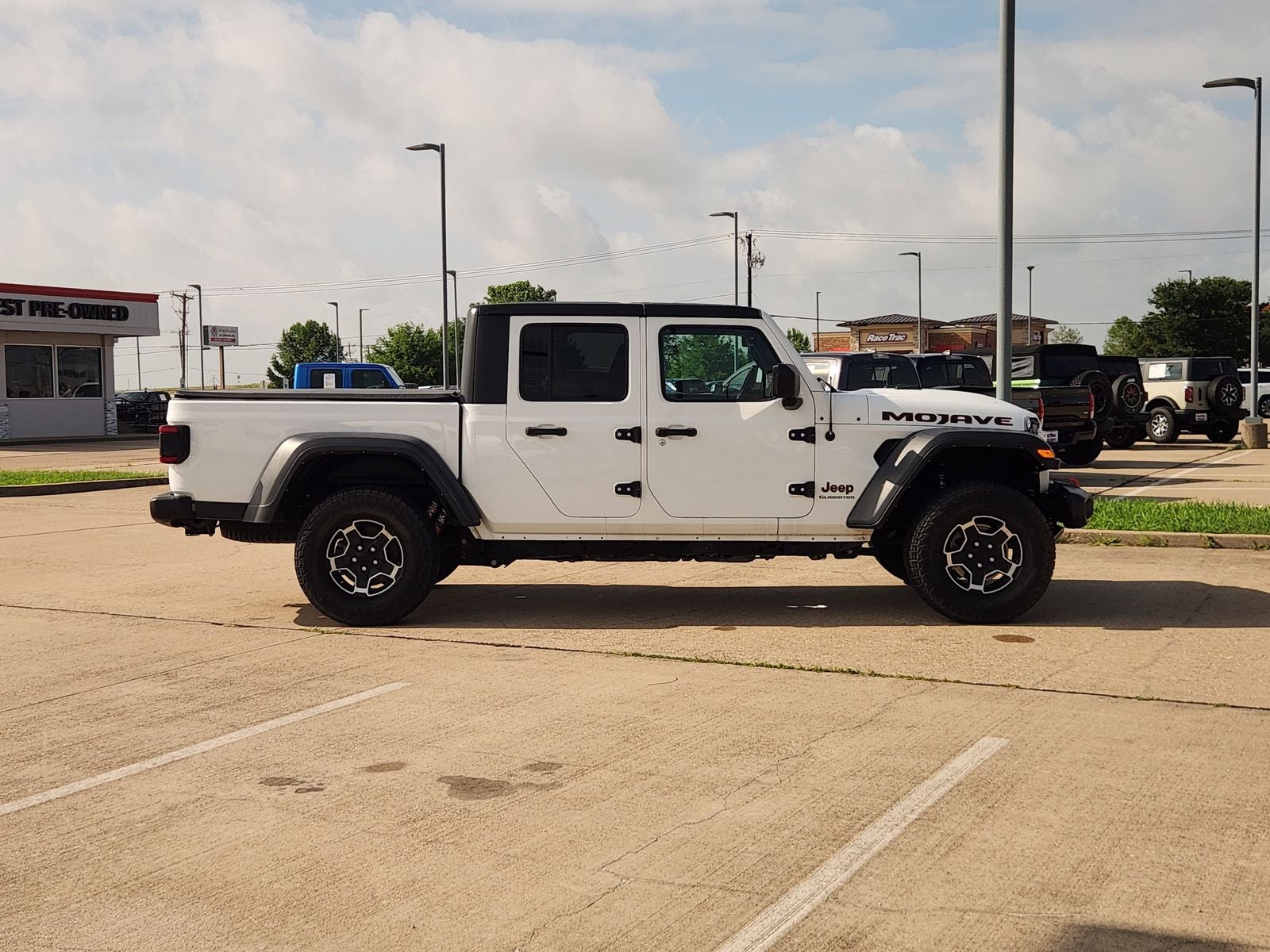 2021 Jeep Gladiator Mojave - Photo 7