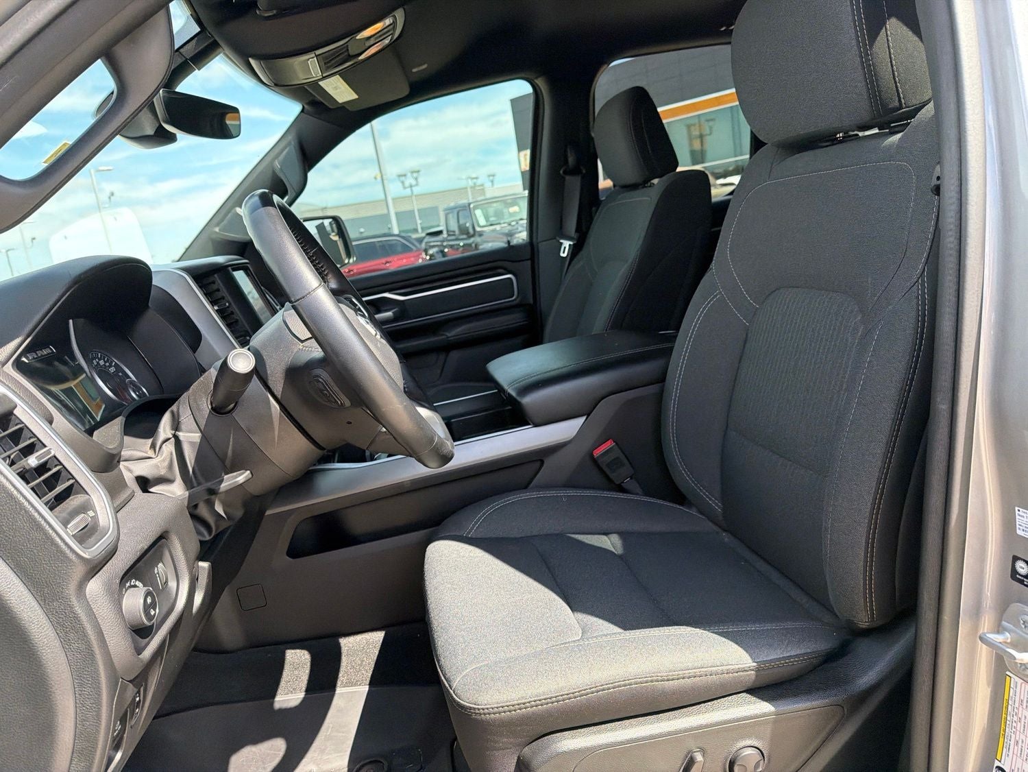 2022 RAM Ram 1500 Lone Star Quad Cab 4x2 6'4' Box