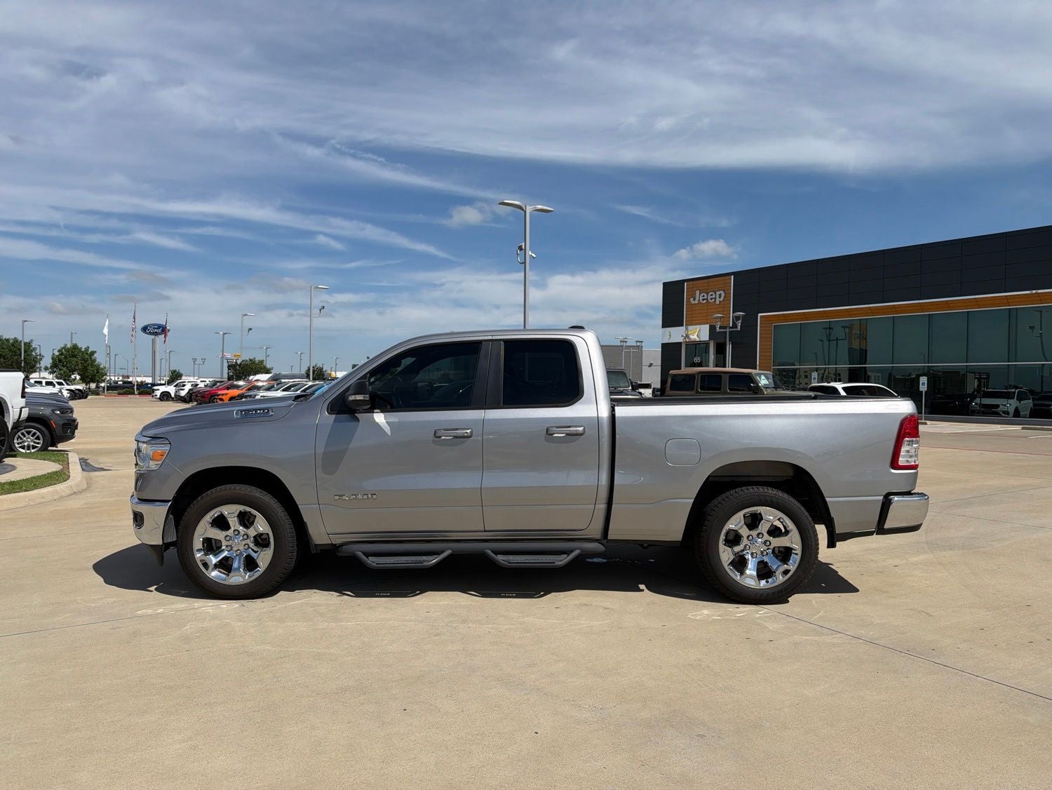 2022 RAM Ram 1500 Lone Star Quad Cab 4x2 6'4' Box