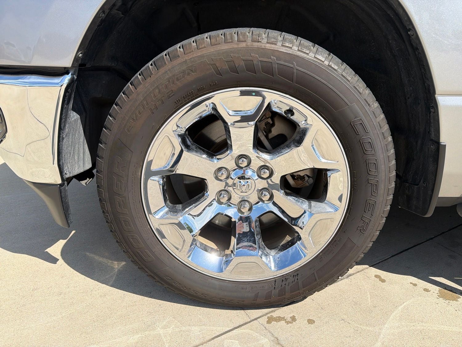 2022 RAM Ram 1500 Lone Star Quad Cab 4x2 6'4' Box